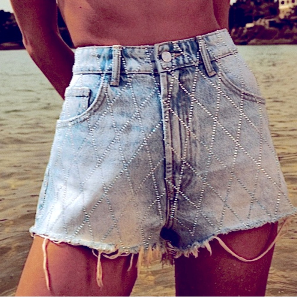 Zara women’s denim and rhinestone high-waisted jean shorts size 2 NWT
